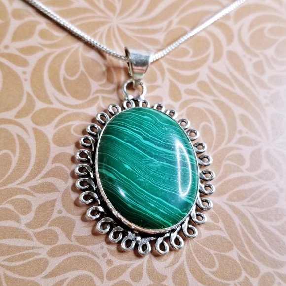 Baroque Vintage Jewelry - Oval Malachite & 925 Silver Nepalese Necklace